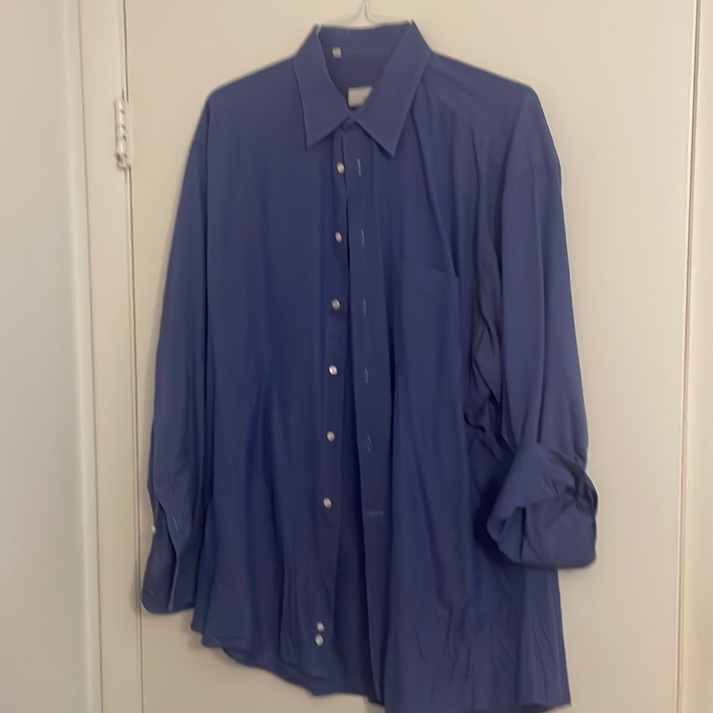 Zegna dress shirt - 43 euro 17 neck American - great shape